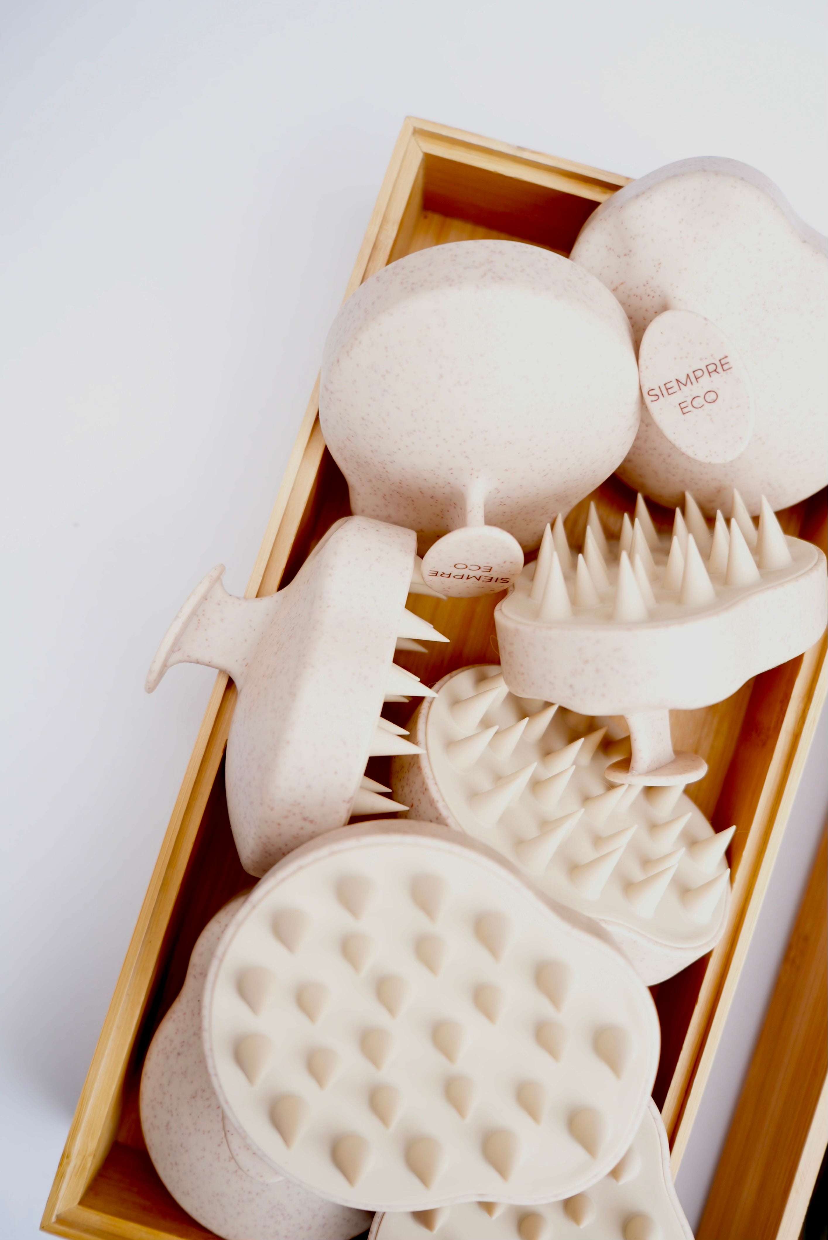 Scalp Massager - Wheat Straw + Silicone